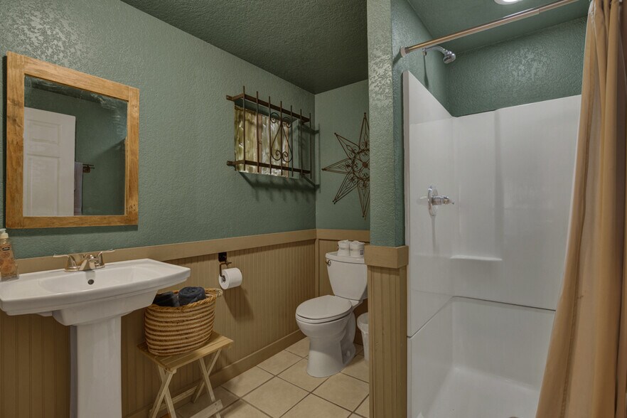 More Photos Of 7367 River Rd, New Braunfels Lodge Meeting Hall For Sale