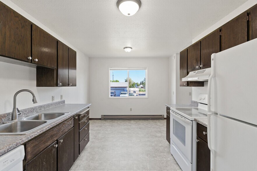 More Photos Of 107 E Hattie Ave, Coeur d'Alene Multifamily For Sale