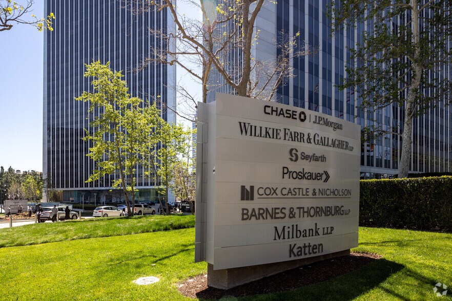 More Photos Of 2049 Century Park E, Los Angeles Office For Lease