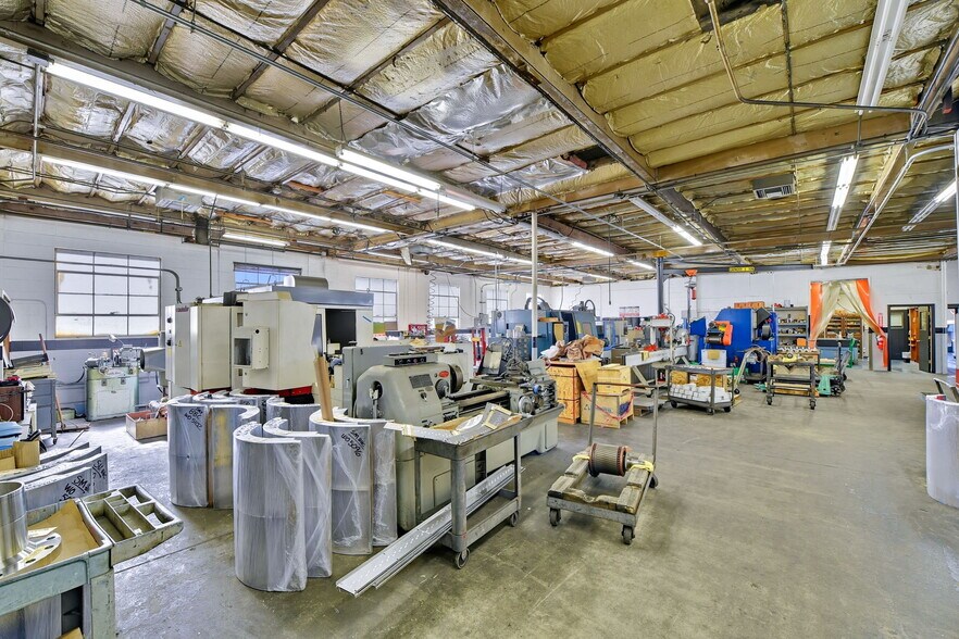 More Photos Of 1180 N 5th St, San Jose Manufacturing For Sale