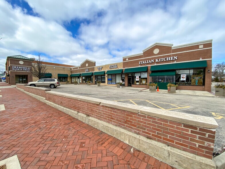 More Photos Of 636-660 Deerfield Rd, Deerfield Unknown For Lease