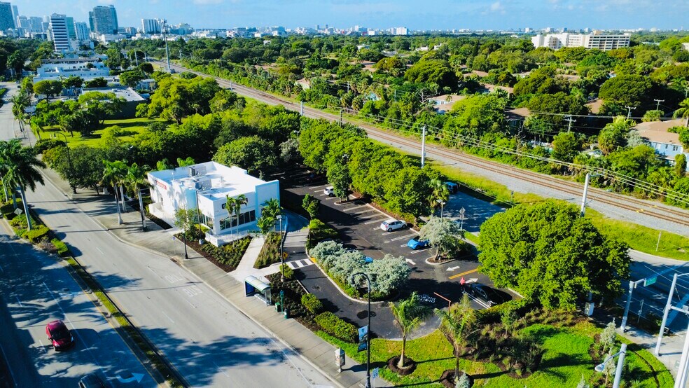 More Photos Of 5390 Biscayne Blvd, Miami General Retail For Sale