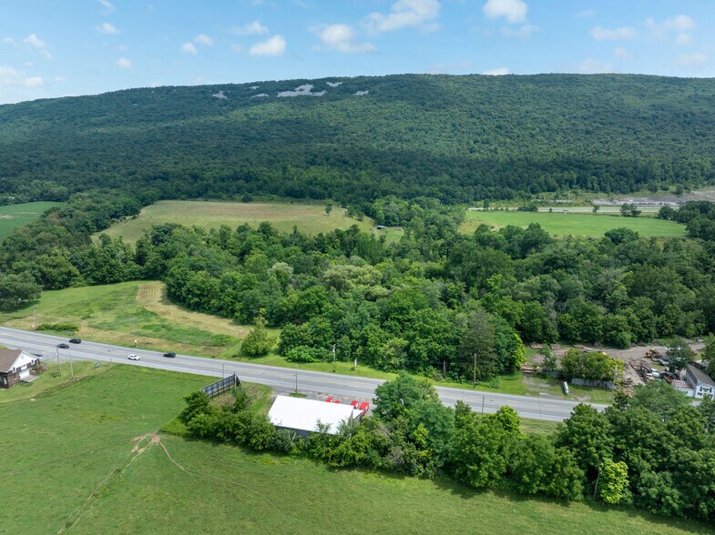 More Photos Of 3340 E Pleasant Valley Blvd, Altoona Freestanding For Sale