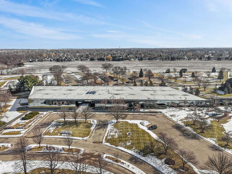 More Photos Of 1 Qbe Way, Sun Prairie Office For Lease