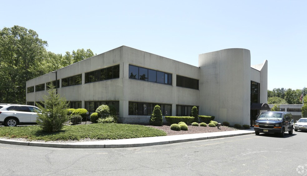 More Photos Of 225 Gordons Corner Rd, Manalapan Township Medical For Lease