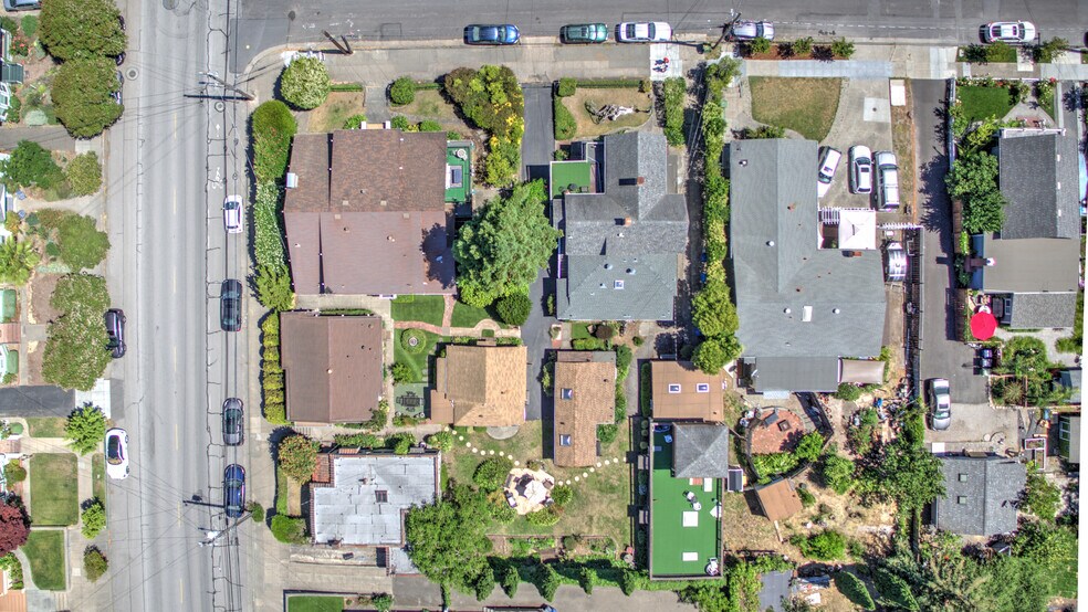More Photos Of 2-10 7th St, Petaluma Apartments For Sale