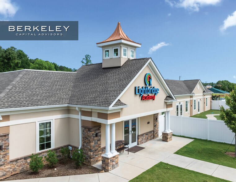 Primary Photo Of 12830 Eastfield Rd, Huntersville General Retail For Sale