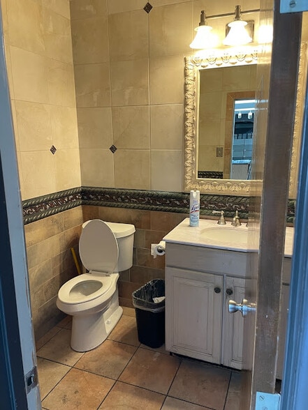 More Photos Of 6354 Warren Dr, Norcross Distribution For Sale