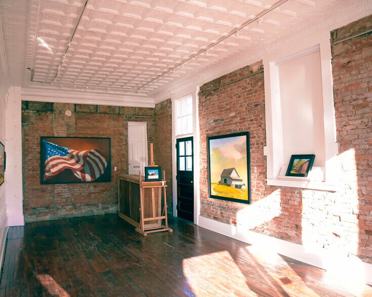 More Photos Of 140 Broadway E, Granville Storefront Retail Office For Sale