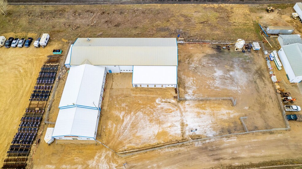 More Photos Of 800 S Railway Ave W, Drumheller Industrial For Lease