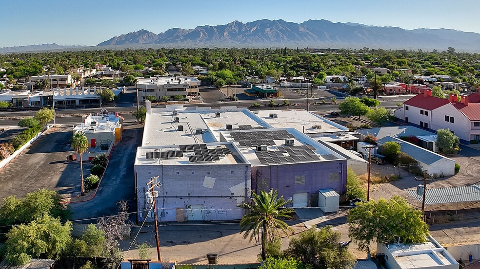 More Photos Of 2636-2640 E Broadway Blvd, Tucson Freestanding For Lease