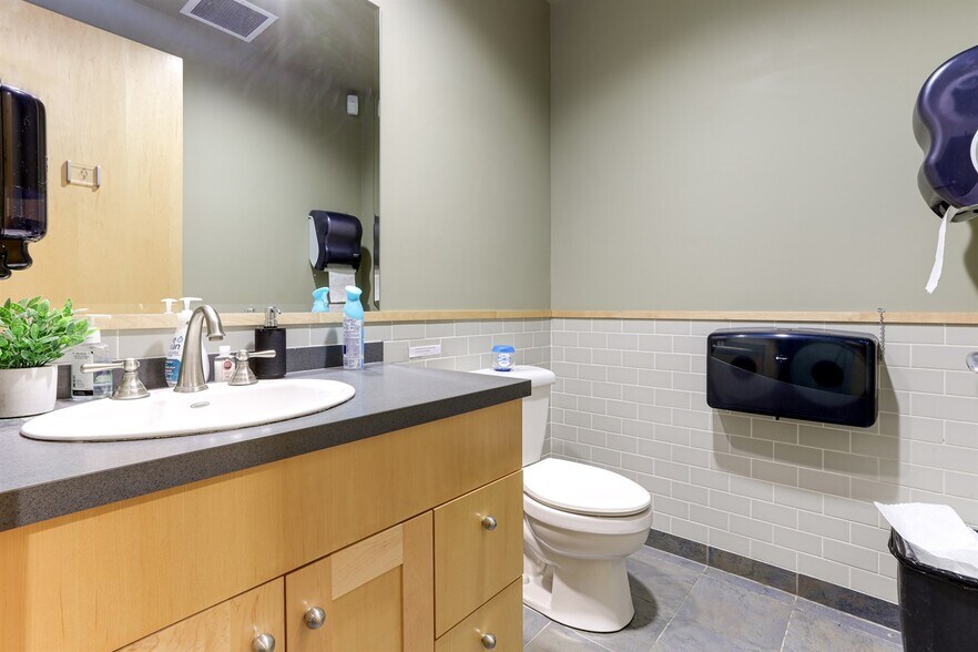 More Photos Of 2572 Davies Ave, Port Coquitlam Warehouse For Sale