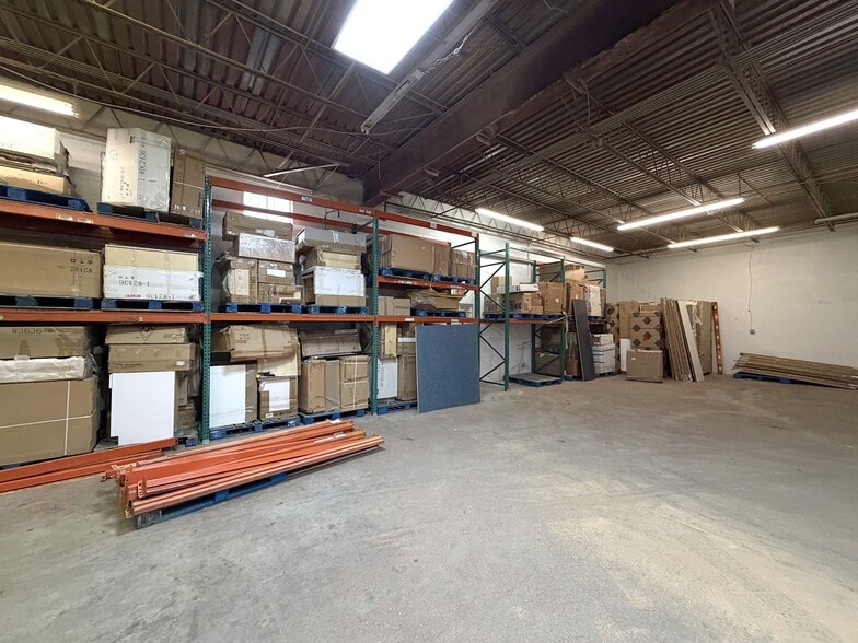 More Photos Of 449 N Cameron St, Winchester Manufacturing For Lease