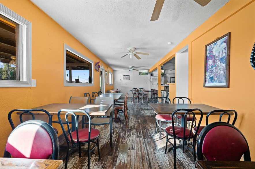 More Photos Of 1710 Second St, Pleasanton Restaurant For Sale