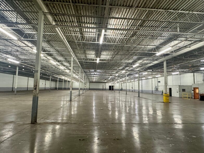 More Photos Of 28966 Highway 76 E, Clinton Manufacturing For Lease
