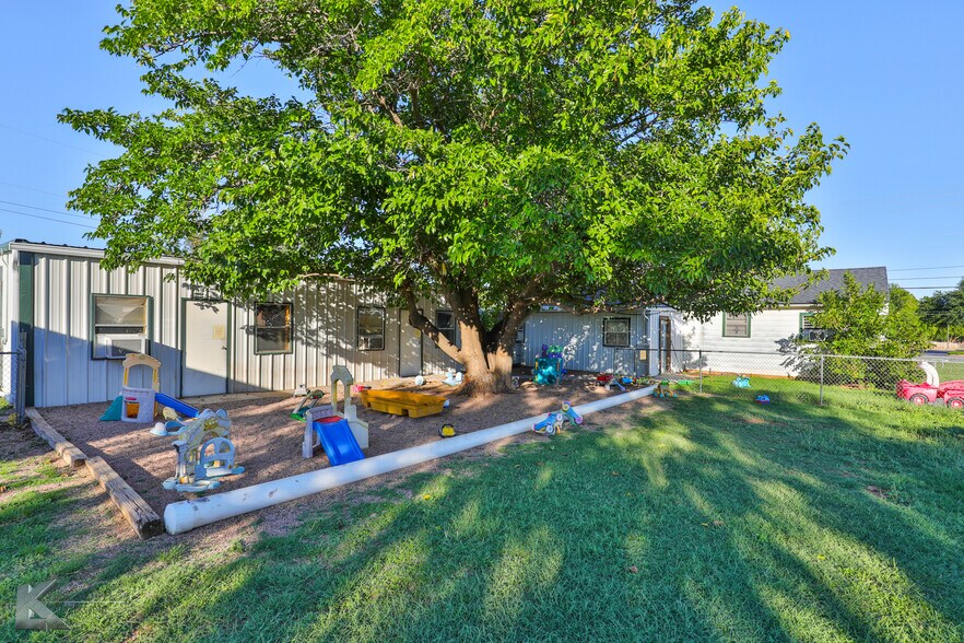 More Photos Of 6000 Buffalo Gap Rd, Abilene Daycare Center For Sale