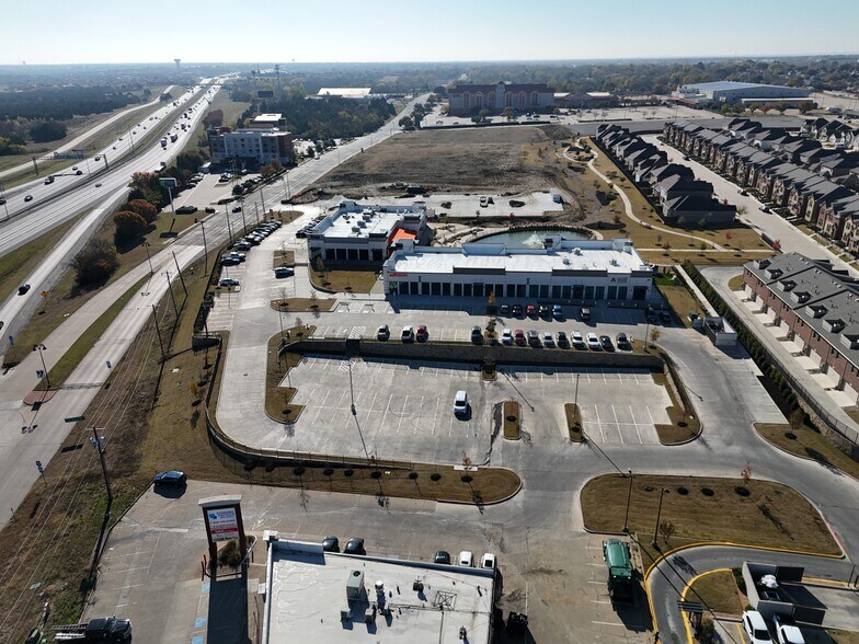 More Photos Of 355 Rodeo Center Blvd, Mesquite General Retail For Sale