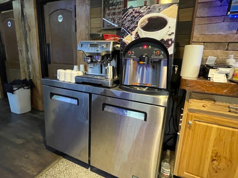 More Photos Of 201 E Main St, Hinton Restaurant For Sale