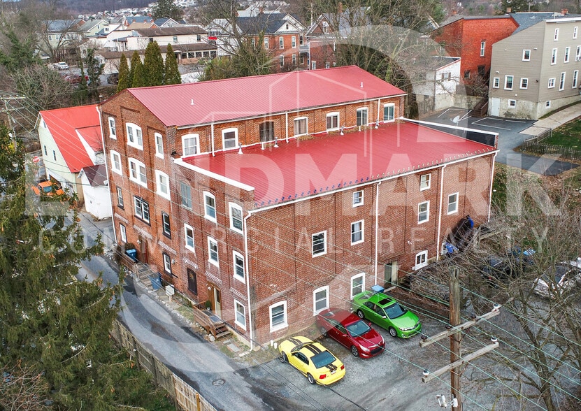 Primary Photo Of 11 Spruce St, Mountville Apartments For Sale