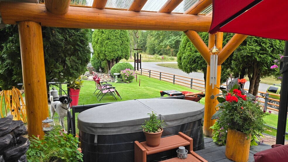 More Photos Of 101 Oak St, Fauquier Hotel For Sale