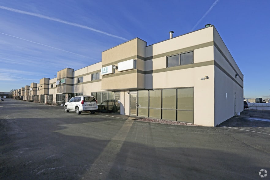 More Photos Of 12001 E 33rd Ave, Aurora Warehouse For Lease