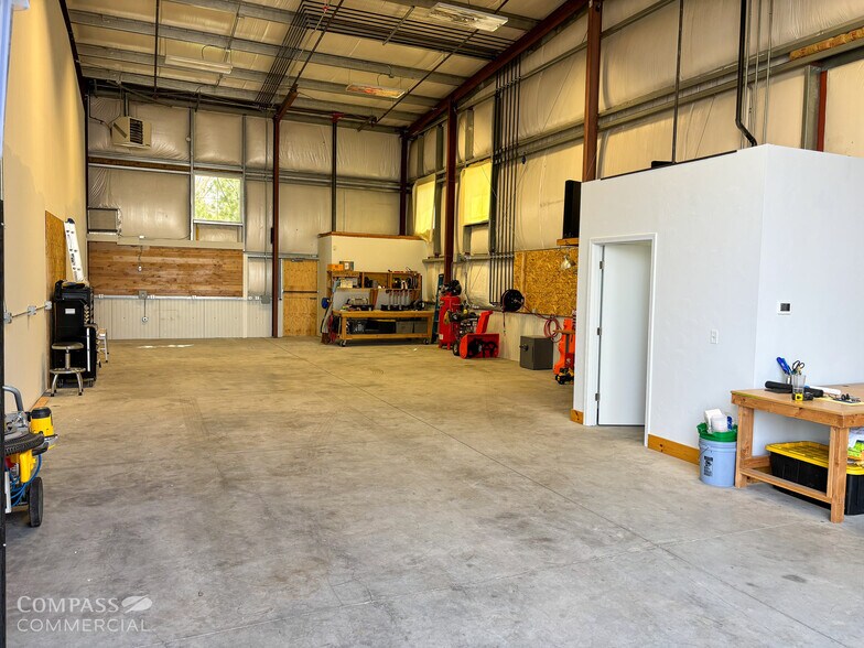 More Photos Of 63075 Crusher Ave, Bend Manufacturing For Sale