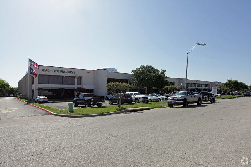 Primary Photo Of 14802-14850 Venture Dr, Farmers Branch Light Manufacturing For Lease