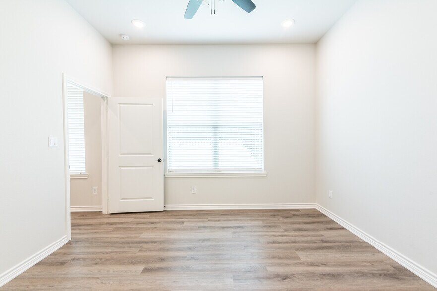 More Photos Of 14151 County Road 192, Tyler Apartments For Sale