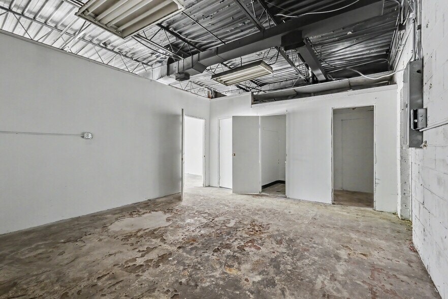 More Photos Of 22909-22917 Van Born Rd, Taylor Freestanding For Sale