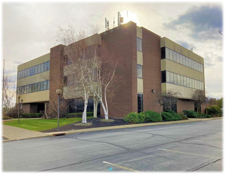 More Photos Of 15 Matthews St, Goshen Office For Sale