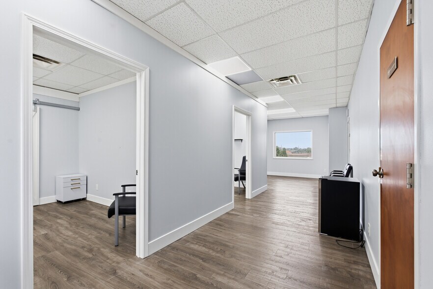 More Photos Of 401 SW Ward Rd, Lee's Summit Loft Creative Space For Lease