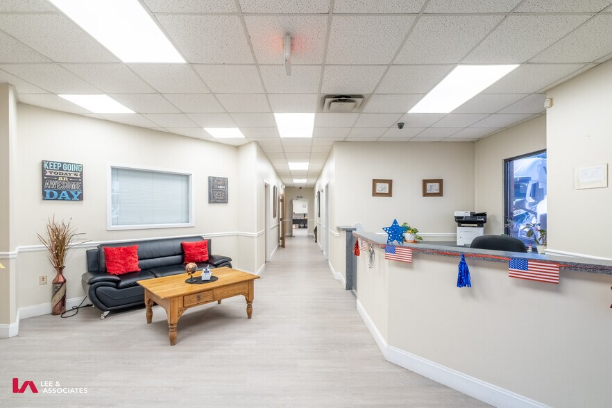 More Photos Of 4382 Moreland Ave, Conley Warehouse For Lease