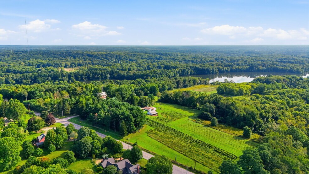 More Photos Of 2637 S Cleveland Massillon Rd, Barberton Winery Vineyard For Sale