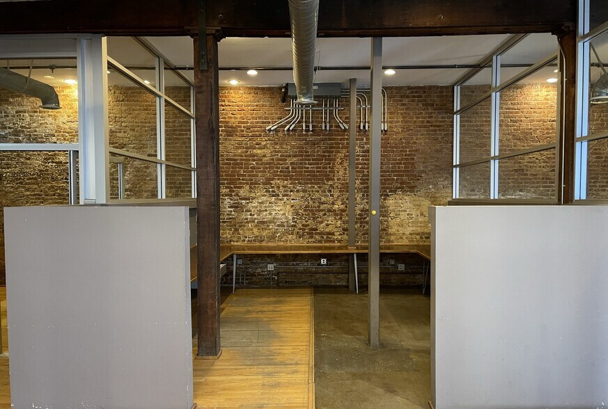 Primary Photo Of 1425 W 7th St, Los Angeles Apartments For Lease