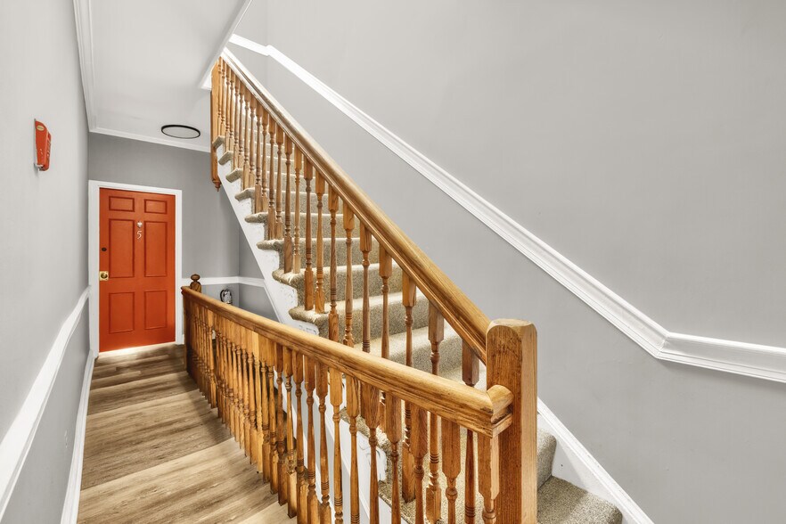 More Photos Of 323 Maryland Ave NE, Washington Apartments For Sale