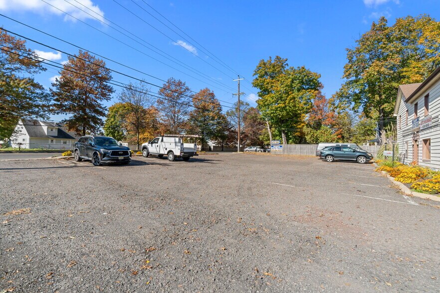 More Photos Of 1510 Haines Rd, Levittown Storefront Retail Office For Sale