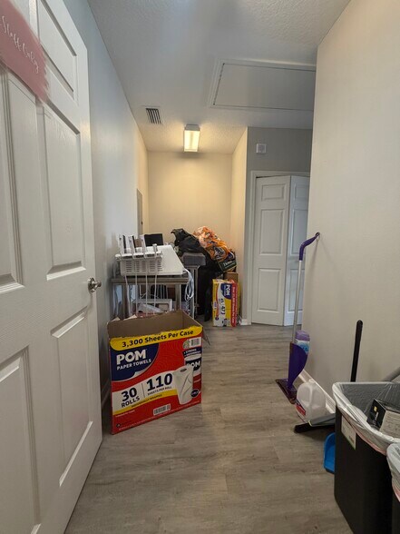 More Photos Of 5807 Argerian Dr, Wesley Chapel Office For Lease