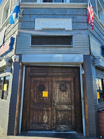 More Photos Of 2500 W Pico Blvd, Los Angeles Storefront Retail Residential For Sale