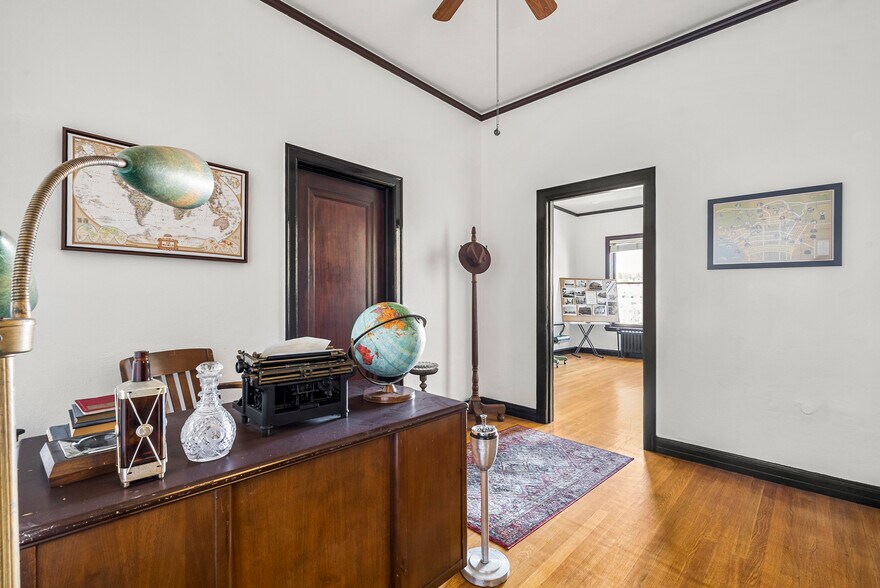More Photos Of 6400-6404 Hollywood Blvd, Los Angeles Office For Sale
