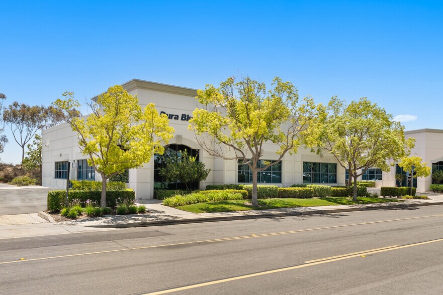 More Photos Of 20521 Crescent Bay Dr, Lake Forest Light Manufacturing For Lease