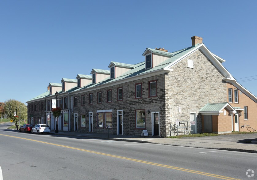 More Photos Of 159-191 King St E, Prescott Office For Lease
