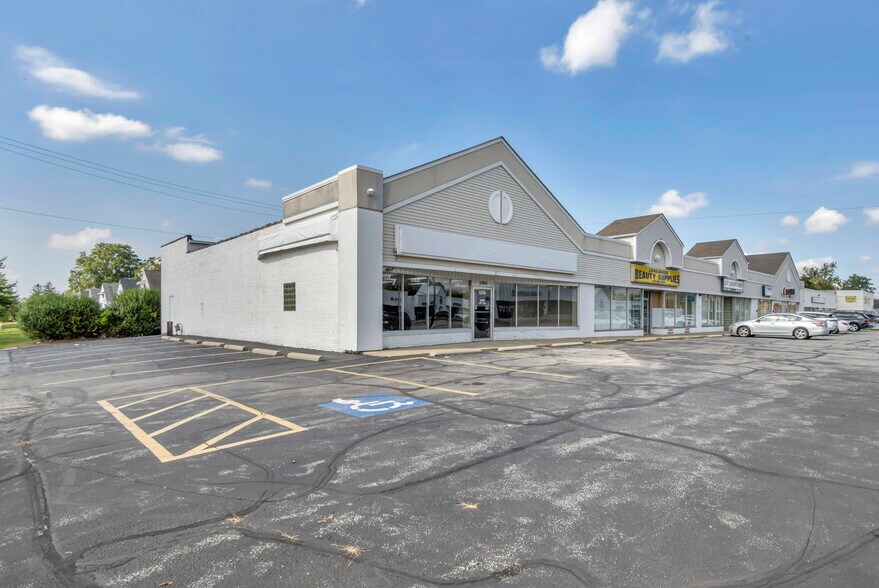 More Photos Of 5220-5250 Northfield Rd, Maple Heights Unknown For Lease