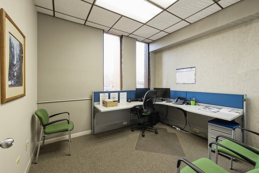 More Photos Of 8233 S Harlem Ave, Bridgeview Medical For Lease