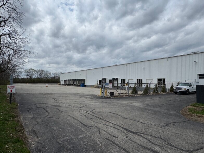 More Photos Of 4555 Lyman Dr, Hilliard Manufacturing For Lease