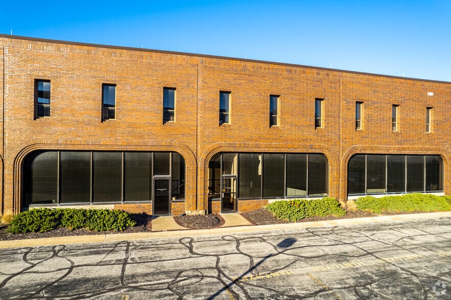 More Photos Of 5200 W 110th St, Overland Park Office For Lease