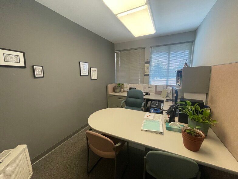 More Photos Of 13822 Beach Blvd, Westminster Office For Sale