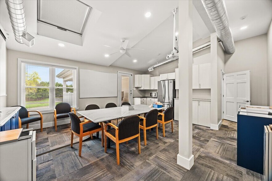 More Photos Of 580 Washington St, Easton Office For Sale