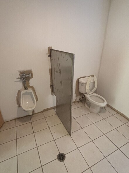 More Photos Of 409 Hazel Ave, Ewing Warehouse For Sale