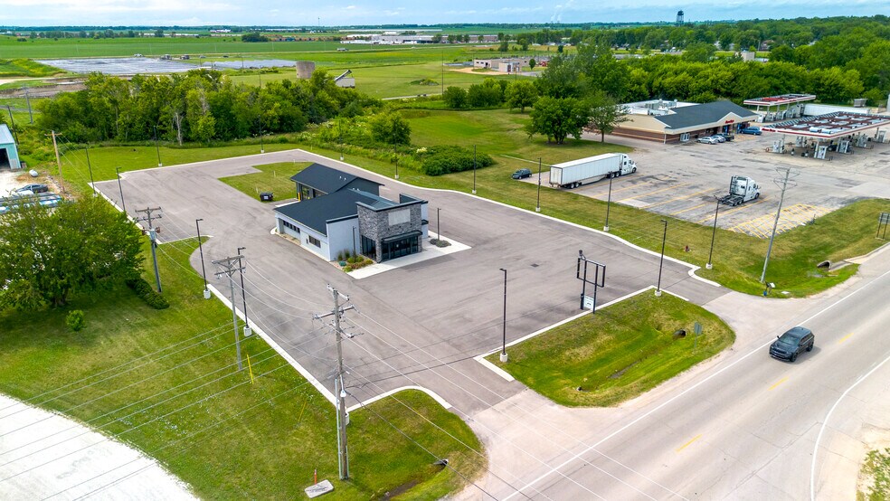 More Photos Of 1010 251 Hwy, Rochelle Office For Sale