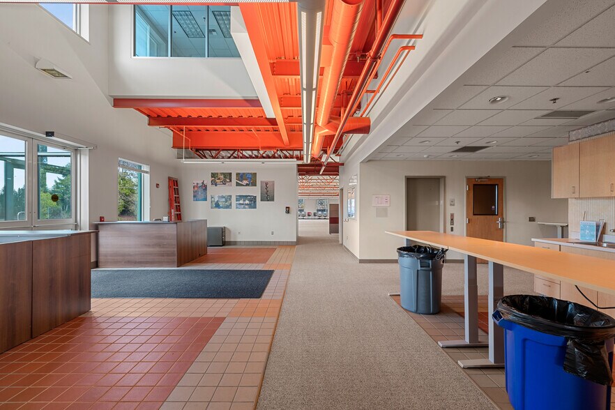 More Photos Of 100 Technology Ln, Elma Office For Lease